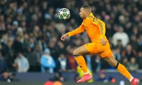Mbappe rối ren giữa chấn thương và áp lực Real