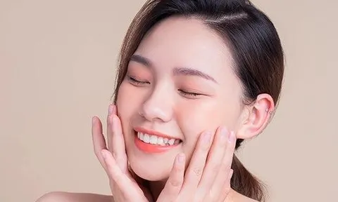 Những nguyên nhân âm thầm khiến làn da dân công sở lão hóa sớm