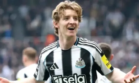 Bayern Munich đàm phán chiêu mộ Anthony Gordon từ Newcastle