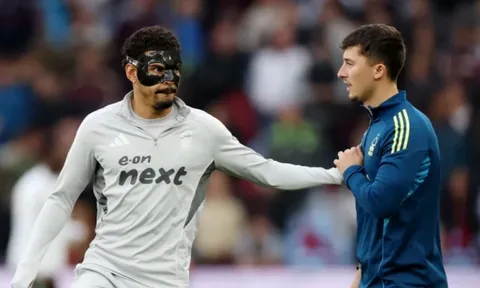 Vết sẹo ám ảnh của Gibbs-White ngày Nottingham bị loại