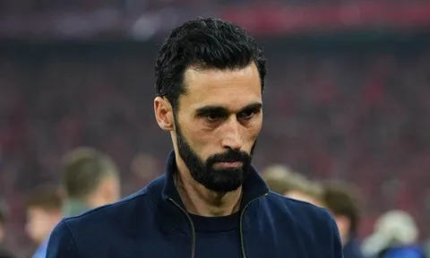 BLĐ Real Madrid thừa nhận sai lầm với Arbeloa