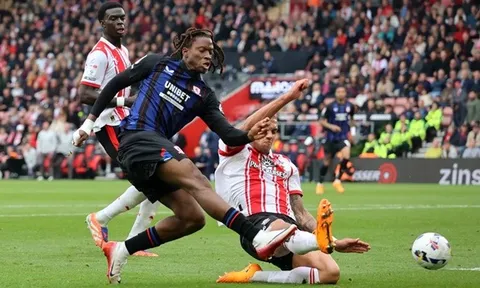 Southampton bị bắt quả tang quay lén buổi tập của Middlesbrough