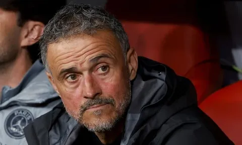 Luis Enrique chốt tương lai tại PSG, từ chối dẫn dắt Man Utd