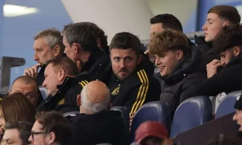 Hai tài năng trẻ Man Utd thuyết phục Carrick sau màn hạ gục Man City