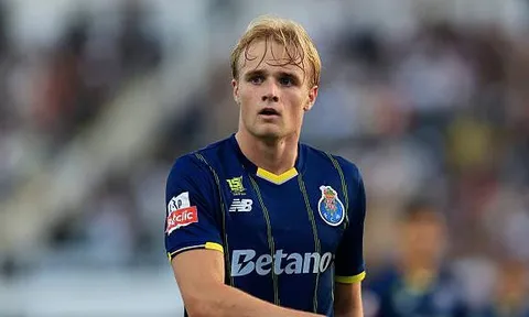 Chelsea và Arsenal cùng tranh mua Victor Froholdt