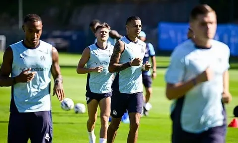 Marseille gạch tên Aubameyang sau sự cố ở sân tập