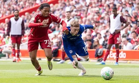 5 điểm nhấn Liverpool 1-1 Chelsea: Rio Ngumoha rực sáng; Nỗi lo Top 4