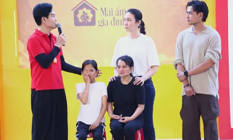 Á hậu Thủy Tiên bức xúc vì người cha ruột bỏ đi khi con gái mới sinh chưa được 1 tháng tuổi