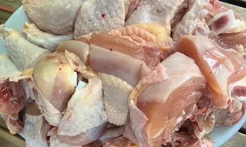 Người mắc 1 trong 5 bệnh này tuyệt đối không ăn thịt gà