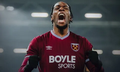 Leeds United sẵn sàng "chơi lớn" với Axel Disasi của Chelsea