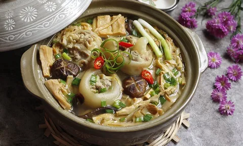 Cách nấu canh măng móng giò ngon