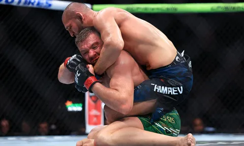 Đường tới chiến thắng: Sean Strickland có thể tạo thêm cú sốc trước Khamzat Chimaev tại UFC 328?