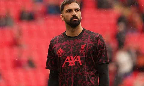 CĐV Liverpool hoài nghi năng lực của thủ môn Mamardashvili