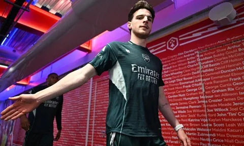 Tâm lý nhược tiểu của West Ham và cái giá đắt từ thương vụ Declan Rice
