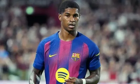 Koeman khẳng định Barca sẽ hối hận nếu để Rashford quay về MU