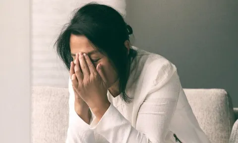 Nghỉ hưu dồn hết tiền lương cho con cháu, vô tình nghe con dâu nói chuyện với bố ruột, tôi mất ngủ cả đêm