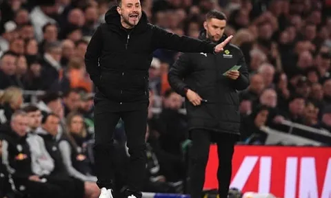 De Zerbi cảnh báo Tottenham phải chiến đấu đến cùng
