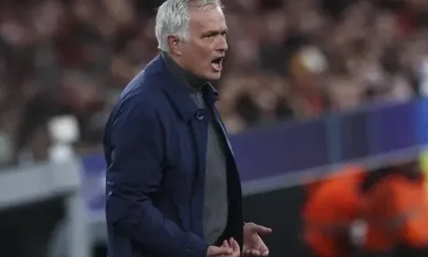 Real Madrid càng tồi tệ, Mourinho càng trở nên phù hợp