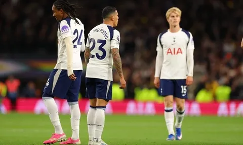 Tottenham hụt hơi và chiếc phao cứu sinh bất ngờ cho West Ham