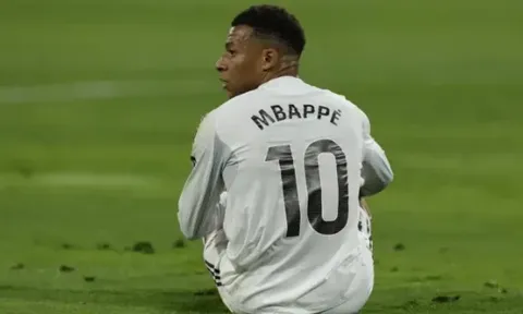 Mbappe đang tự biến mình thành "kẻ phản diện" tại Bernabeu
