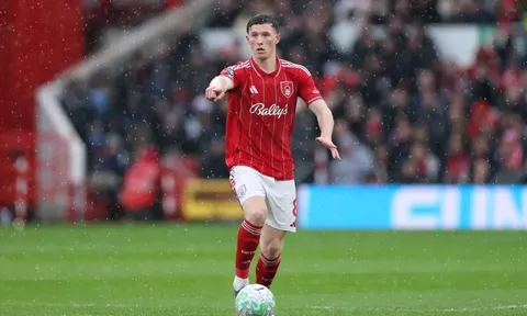 Scholes giục Man Utd cướp Anderson trước Man City