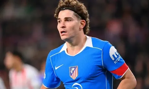 Sự thật vụ PSG chi 150 triệu euro mua Julian Alvarez