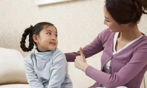 Con cái hỗn hào? Áp dụng ngay “Luật Quạ” – Bí quyết dạy con hiện đại nhưng vẫn giữ quyền uy cha mẹ