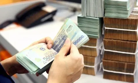 Lương cơ sở dự kiến tăng 8%: Chuyên gia đề xuất cải cách cơ chế trả lương
