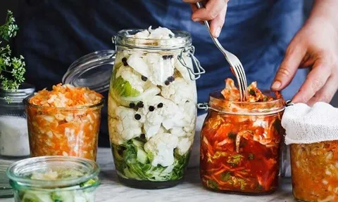 Dưa và cà muối, món ăn kèm được nhiều người ưa thích trong mùa nắng có thật sự tốt cho sức khỏe?