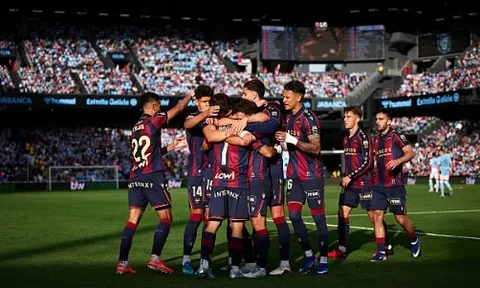 Bị Levante ngược dòng, Celta Vigo vỡ mộng Champions League
