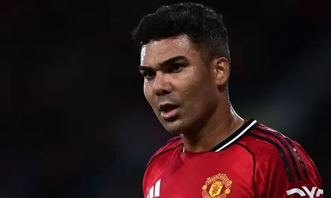 Casemiro đáp trả gay gắt bình luận của Jamie Carragher