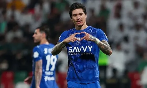Darwin Nunez được chào mời cho hai ông lớn Serie A