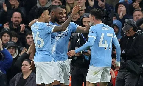 Man City thắng dễ Palace để áp sát ngôi đầu của Arsenal