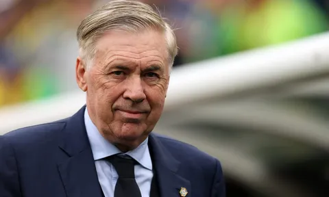 Phía sau nụ cười của Ancelotti và tiêu chuẩn thép tại Brazil