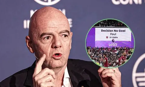 FIFA siết chặt luật vòng cấm sau quyết định VAR gây tranh cãi ở trận Arsenal