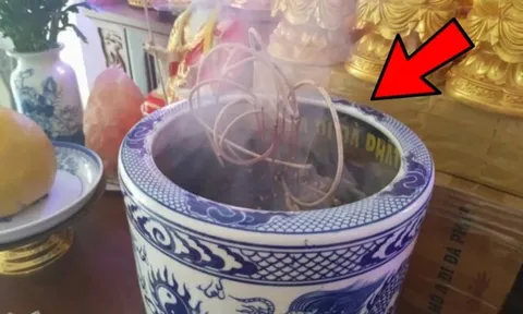 Làm ăn vất vả, buôn bán lỗ vốn: Về xem ngay bát hương có phạm đại kị này