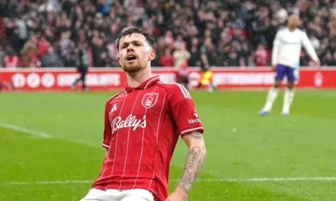 Tin đồn chuyển nhượng tối 15/5: MU theo sát Neco Williams; PSG muốn nổ bom tấn Alvarez