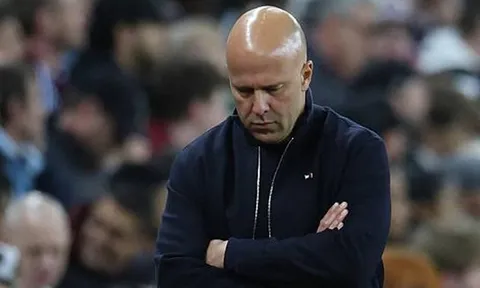 Arne Slot chỉ rõ thời điểm Liverpool sụp đổ trước Aston Villa