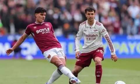 Arsenal được khuyên tranh Mateus Fernandes với Man Utd