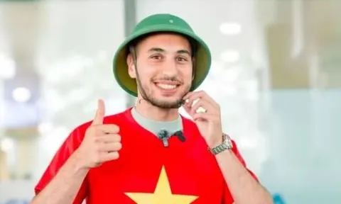 Trung vệ Việt kiều Julien Mouillon về Việt Nam tìm cơ hội lên tuyển