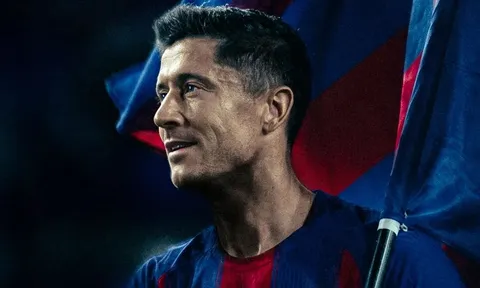 Lewandowski chính thức tuyên bố rời Barca