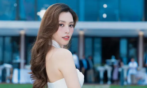 Hoa hậu Tiểu Vy nói gì khi bị nhận xét 'diễn đơ', 'bình hoa di động'?