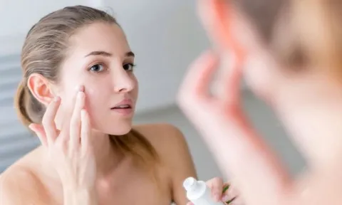 Thức khuya vẫn có thể giữ da căng mịn nếu duy trì đúng chu trình chăm sóc ban đêm