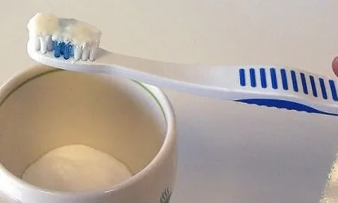 Trộn kem đánh răng với muối mẹo hay ai biết rồi cũng muốn làm theo