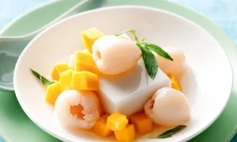Loại quả chỉ có ở Việt Nam, tốt cho sức khỏe dù ăn tươi hay khô, vào mùa giá rẻ chỉ 25.000 đồng/kg