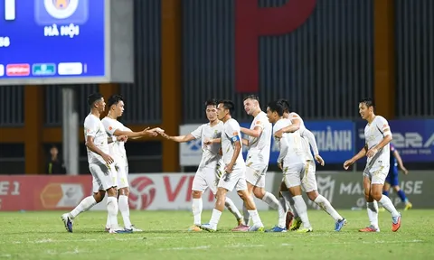 Văn Quyết ghi bàn, Hà Nội đè bẹp PVF-CAND 4-0