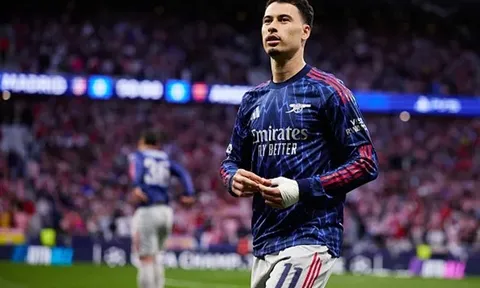 Silvestre khuyên Martinelli rời Arsenal nếu vô địch