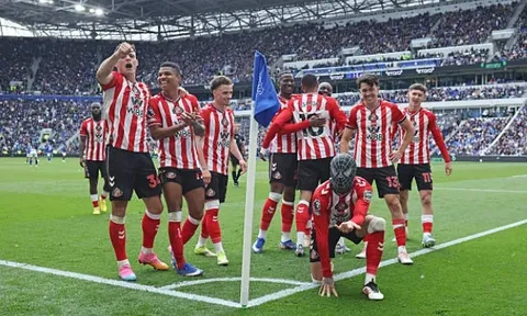 Ngược dòng Everton, Sunderland thắp lại hy vọng dự cúp châu Âu