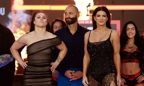 Sức nóng đỉnh điểm: Ronda Rousey và Gina Carano chạm mặt nảy lửa tại buổi cân ký