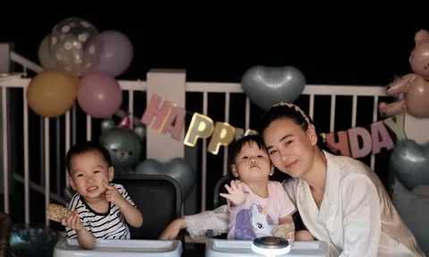 Phương Oanh tổ chức tiệc sinh nhật giản dị cho cặp song sinh, Jimmy - Jenny càng lớn càng giống mẹ mỹ nhân